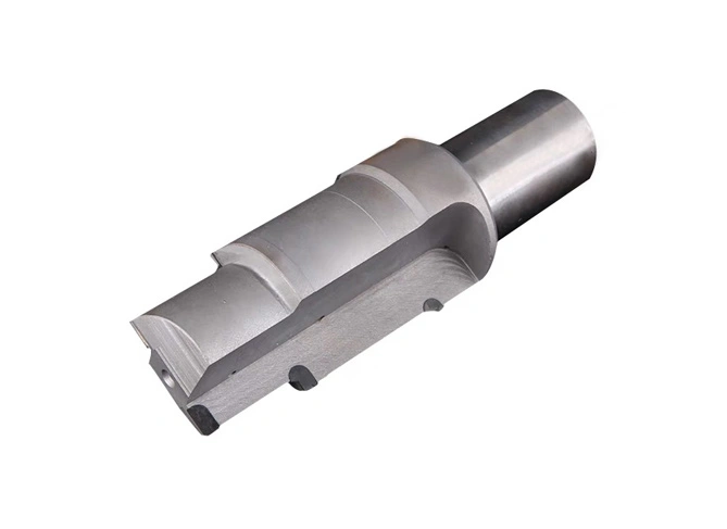 Qual é o impacto da espessura do revestimento das ferramentas de PCD na vida útil da ferramenta?